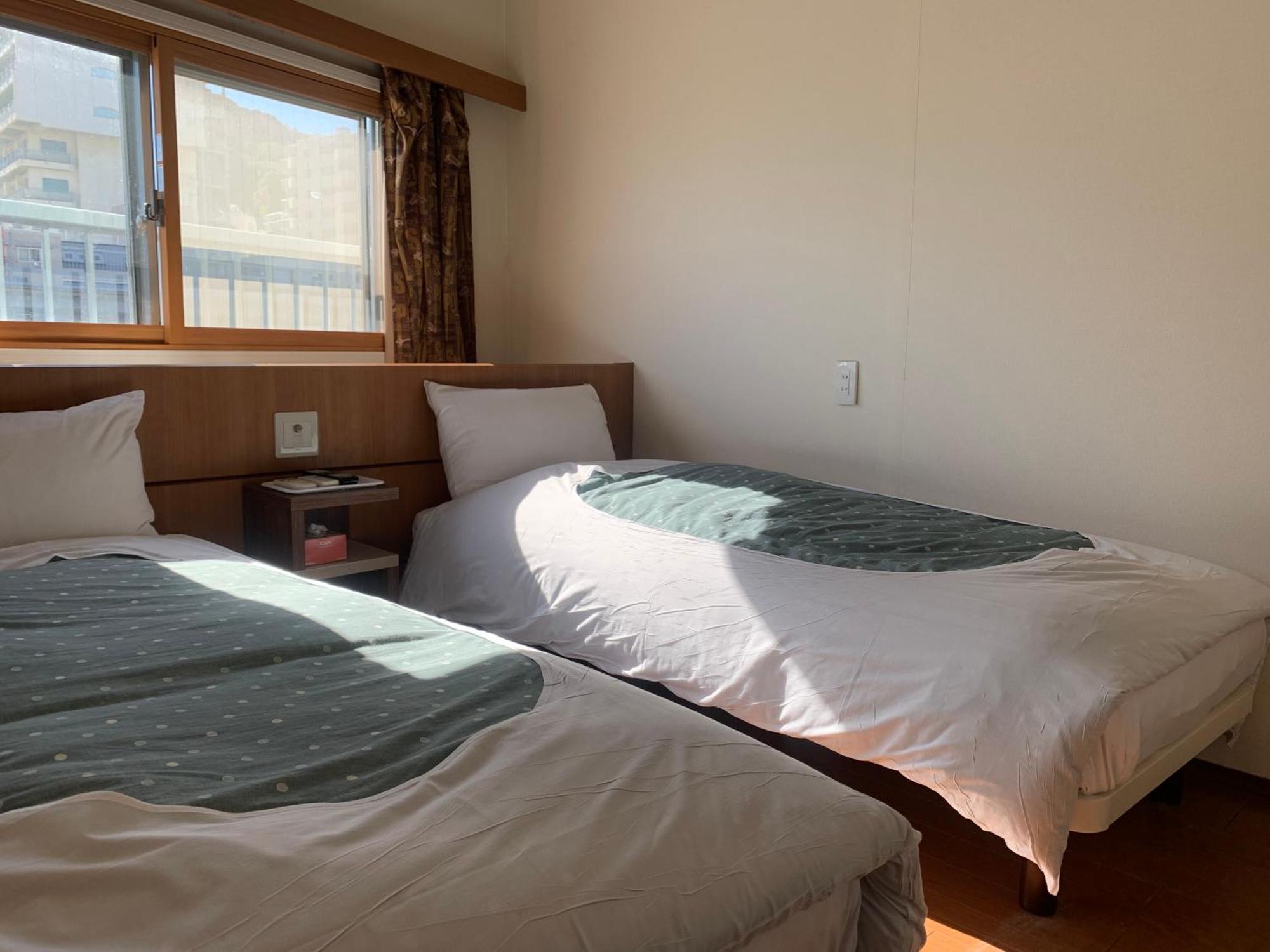 Izu-No-Umi Hotel Atami  Buitenkant foto